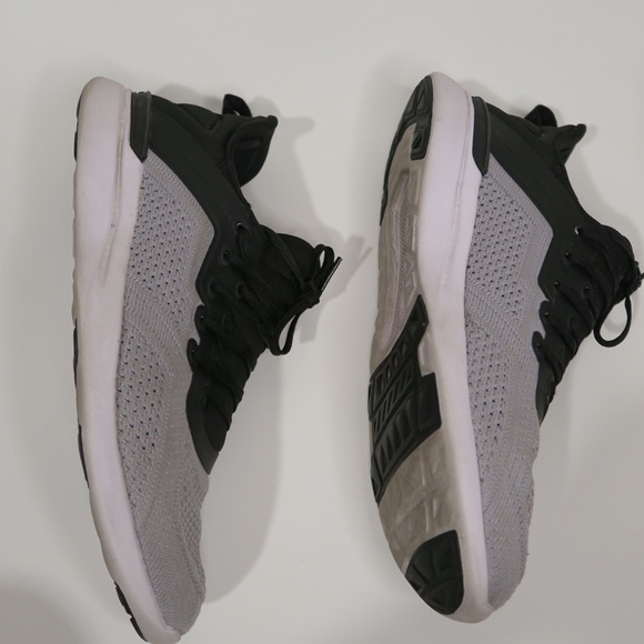 APL Techloom Tracker Shoes Cross Training Comfort Black Gray - Picture 4 of 13